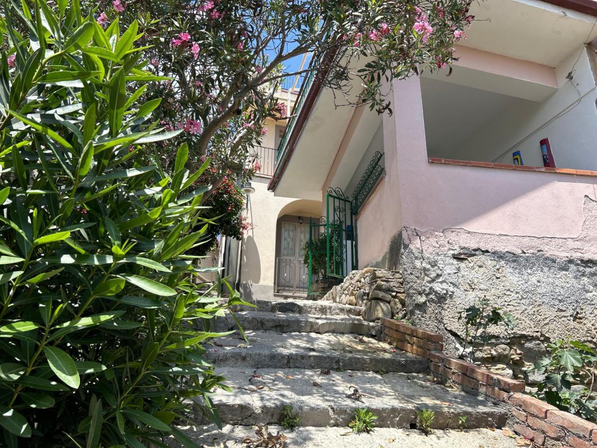 La Casa Del Borgo Cavallaro Gaggi Luaran gambar