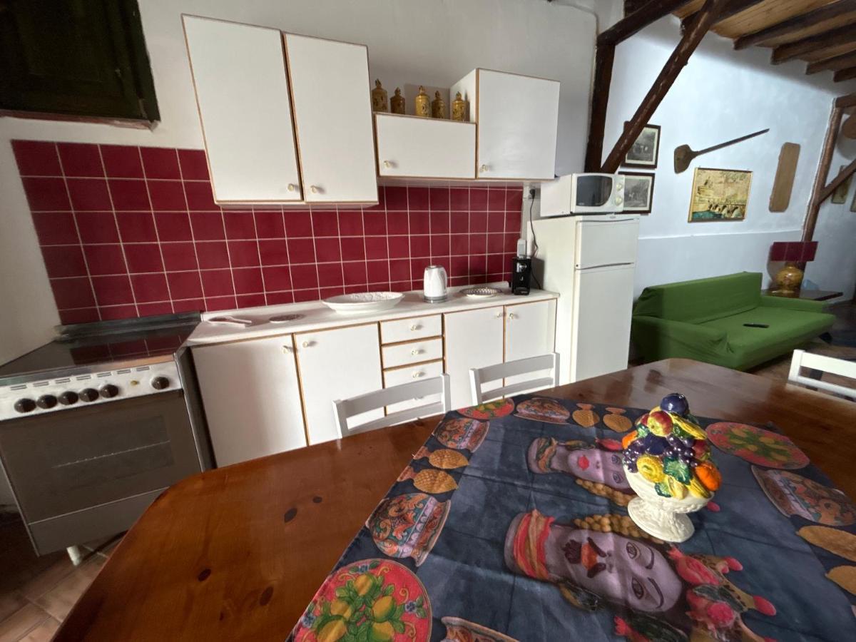 La Casa Del Borgo Cavallaro Gaggi Luaran gambar